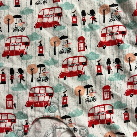 ⭐ Little Red Bus London England Graphic Print Bodysuit 100% Cotton 0-6 Months - Picture 2 of 6